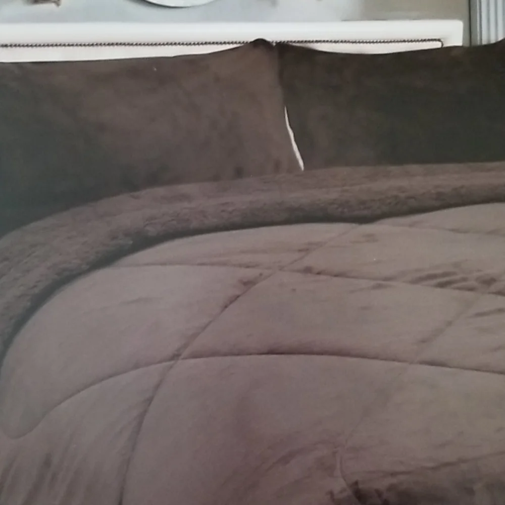 Queen size Borrego Blanket 3 Piece
